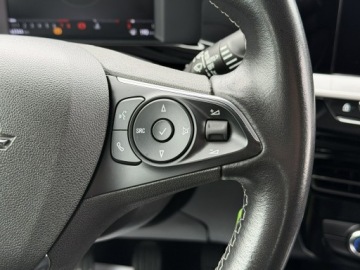 Opel Mokka II SUV 1.2 Turbo 100KM 2023 Opel Mokka Wirtualny kokpit/ Kamera/ Ledy/ FV 23%, zdjęcie 12