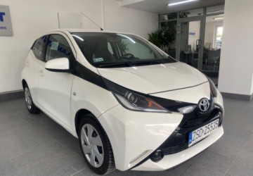 Toyota Aygo II Hatchback 5d 1.0 VVT-i 69KM 2015 Toyota Aygo Salon Polska I wlasciciel Benzyna 69KM, zdjęcie 1