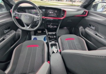 Opel Mokka II SUV-e 50kWh 136KM 2023 Opel Mokka Mokka-e 50kWh GS 1rej. 24 Bogaty wzorowy ASO Opel FV23 136KM, zdjęcie 7