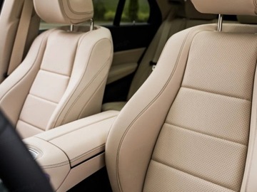 Mercedes GLE V167 SUV Facelifting 2.0 300d 269KM 2025 MERCEDES-BENZ GLE 300 d 4-Matic AMG Line 2.0 (269KM) 2025, zdjęcie 3