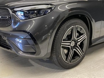 Mercedes GLC C254/X254 Coupe 2.0 200 204KM 2025 MERCEDES-BENZ GLC 200 4-Matic AMG Line 2.0 (204KM) 2025, zdjęcie 11