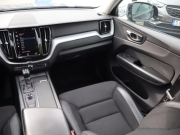 Volvo XC60 II 2017 Volvo XC60 T5 AWD, Salon Polska, Serwis ASO, 4X4, zdjęcie 7