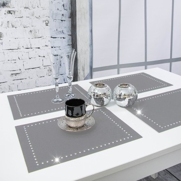 Подушечка декоративная GLAMOUR 30х42 стразы черный серебро