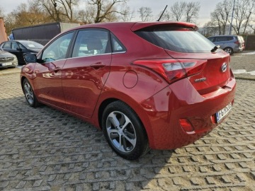Hyundai i30 II Hatchback 5d 1.6 GDI 135KM 2015 Hyundai i30 1,6 benzyna 135KM nawigacja, zdjęcie 2