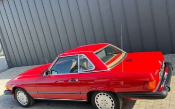 Mercedes SL R107 1986 Mercedes-Benz SL Mercedes-Benz SL 5.5 Benzyna 223KM, zdjęcie 4