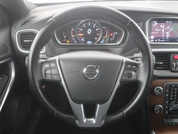 Volvo V40 II Cross Country Facelifting 2.0 T4 190KM 2017 Volvo V40 Cross Country 2.0 T4, Salon Polska, zdjęcie 14