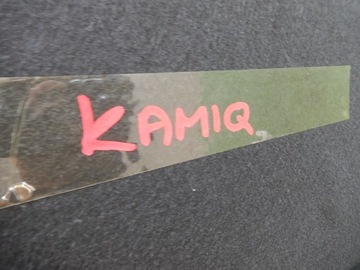 POLIČKA KUFRU ZADNÍ SKODA KAMIQ