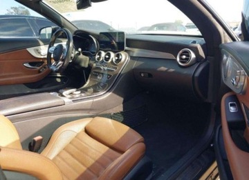 Mercedes Klasa C W205 2019 Mercedes-Benz Klasa C 2019, 3.0L, 4x4, 43 AMG, od ubezpieczalni 3.0 Benzyna, zdjęcie 9