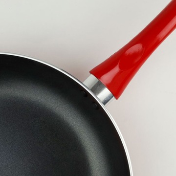 СКОВОРОДА ТРАДИЦИОННАЯ, С АНТИПРИГАРНЫМ ПОКРЫТИЕМ, 24 см