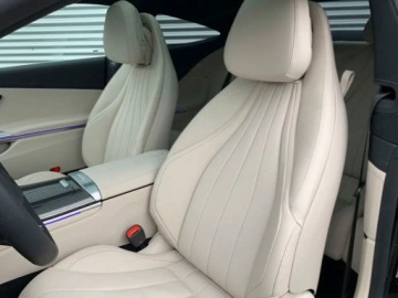 Mercedes CLE Coupe 2.0 300 258KM 2026 MERCEDES-BENZ CLE 300 4-Matic AMG Line 2.0 (258KM) 2026, zdjęcie 4