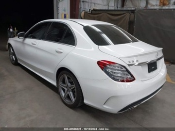 Mercedes Klasa C W205 2018 Mercedes-Benz Klasa C 2018 Mercedes-Benz C-Class C 300 Sedan 2.0 Benzyna, zdjęcie 5