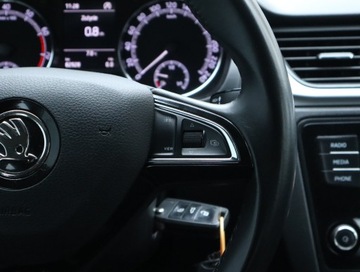 Skoda Rapid II Liftback Facelifting 1.0 TSI 95KM 2019 Skoda Rapid 1.0 TSI, Salon Polska, Klima, zdjęcie 17