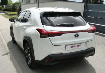 Lexus UX Crossover 250h 184KM 2020 Lexus UX AWD 4x4 Najbogatsze wyposazenie 68 tys.km. 2.0 Hybryda 184KM, zdjęcie 1