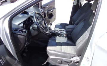 Ford Kuga II SUV 1.5 EcoBoost 150KM 2015 Ford Kuga 15 Rok 43 tys.km. przebiegu 1.5 Benzyna 150KM, zdjęcie 8