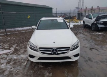 Mercedes Klasa C W205 Kabriolet Facelifting 2.0 300 258KM 2019 Mercedes-Benz Klasa C MERCEDES-BENZ C 300 4MATIC 2.0 Benzyna 259KM, zdjęcie 7