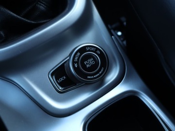 Suzuki Vitara III SUV 1.4 BOOSTERJET 140KM 2015 Suzuki Vitara 1.4 BoosterJet, 4X4, Skóra, Navi, zdjęcie 19