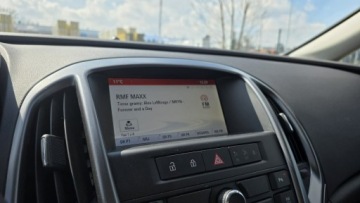 Opel Astra J Sports Tourer Facelifting 1.4 Turbo ECOTEC 140KM 2015 Opel Astra Duża Navi Podgrzewana Kierownica, zdjęcie 12