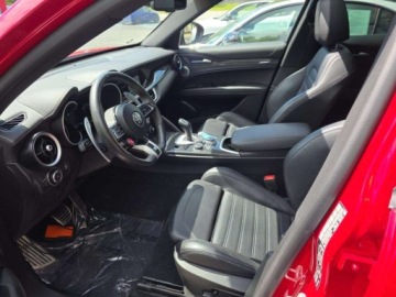 Alfa Romeo Stelvio 2022 Alfa Romeo Stelvio Quadrifoglio 2022 2.9 Benzyna 505KM, zdjęcie 7