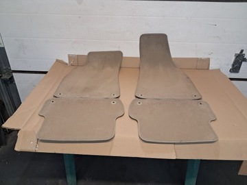 DYWANIKI WELUROWE AUDI A4 B6 B7 TWIST 8E0864523