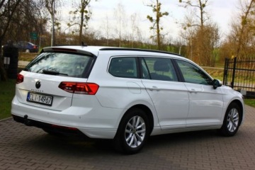 Volkswagen Passat B8 Variant Facelifting 2.0 TDI SCR 150KM 2020 Volkswagen Passat 2.0 TDI 150KM Bezwypadkowy 100 Serwisowany I Wlasciciel, zdjęcie 20