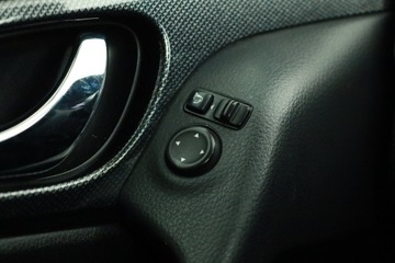 Nissan X-Trail III Terenowy 1.6 DIG-T 163KM 2015 Nissan X-Trail 1.6 DIG-T, Salon Polska, zdjęcie 15