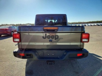 Jeep Gladiator 2024 Jeep Gladiator Sport 2022 3.6 Benzyna 285KM, zdjęcie 5