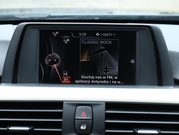 BMW Seria 3 F30-F31-F34 Limuzyna Facelifting 1.5 318i 136KM 2016 BMW 3 318 i, Salon Polska, Automat, Klima, zdjęcie 11