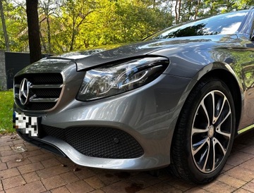 Mercedes Klasa E W213 Kombi 2.0 220d 194KM 2017 Mercedes E220d W213 bogata wersja bezwypadkowy ładny zadbany