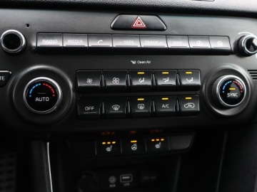 Kia Sportage III SUV Facelifting 2.0 CRDi 136KM 2016 Kia Sportage 2.0 CRDi, Navi, Klima, Klimatronic, zdjęcie 17