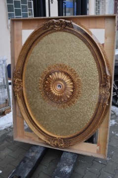 Овальная потолочная розетка 115 x 145 см. Украшение потолка
