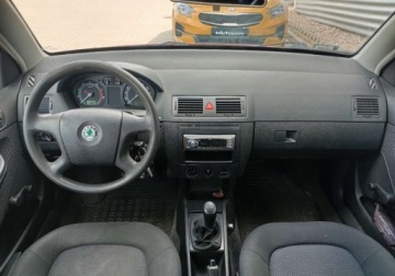 Skoda Fabia I 2005 Skoda Fabia Kupiony w Polsce - ubezpieczony - benzyna - 5 drzwi 1.2 Benzyna, zdjęcie 11