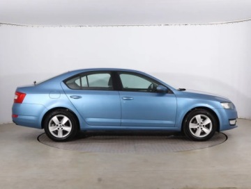 Skoda Octavia III Liftback 1.2 TSI 105KM 2015 Skoda Octavia 1.2 TSI, Salon Polska, zdjęcie 4