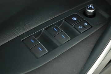 Toyota Corolla XII Sedan 1.8 Hybrid 122KM 2022 Toyota Corolla 1.8 Hybrid, Salon Polska, zdjęcie 16