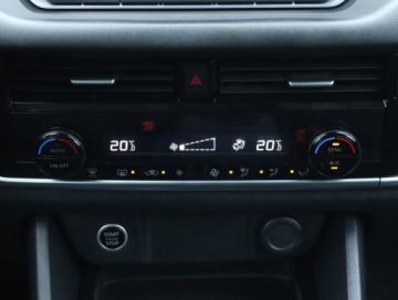 Nissan Qashqai III Crossover 1.3 DIG-T MHEV 158KM 2023 Nissan Qashqai 1.3 DIG-T MHEV, Salon Polska, zdjęcie 15