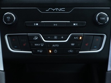 Ford Mondeo V Kombi 2.0 TDCi 150KM 2019 Ford Mondeo 2.0 EcoBlue, Navi, Klima, Klimatronic, zdjęcie 15