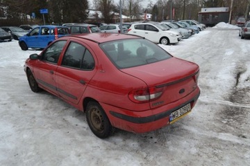Renault Megane I Hatchback 1.6 i 16V 107KM 2002 Renault Megane BEMOWO 2002 rok produkcji, 1.6 Benzyna KOMIS TYSIAK, zdjęcie 2