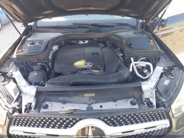 Mercedes GLC C254/X254 2022 Mercedes-Benz GLC 300 4Matic 2022 2.0l 2.0 Benzyna 255KM, zdjęcie 8