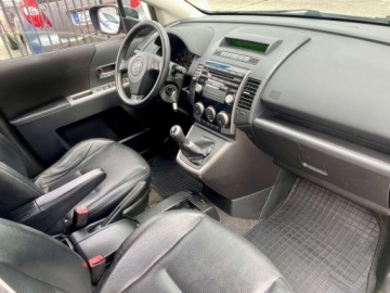 Mazda 5 I 2.0 MZR-CD 143KM 2010 Mazda 5 7- osobowa 2.0 Diesel 143KM, zdjęcie 5