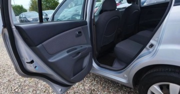 Kia Rio II Sedan 1.4 i 16V 97KM 2009 Kia Rio Kia Rio 1.4 Benzyna 97KM, zdjęcie 26