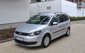 Volkswagen Touran II 1.6 TDI 105KM 2010 Volkswagen Touran 2010 r. 1.6 Diesel 105KM
