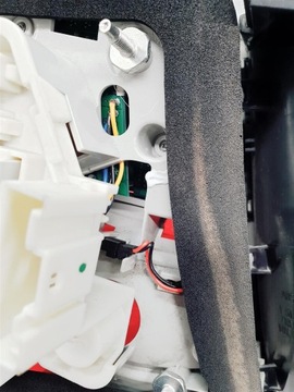 BMW 3 E90 FACELIFT LCI 08R+ LEVÝ SVĚTLO ZADNÍ LED ORIG EU !!!