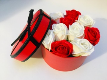 ГОРЯЧИЙ ПРЕЗЕНТ день рождения женский день мамино имя день мыло розы коробка