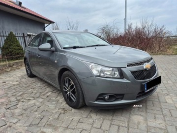 Chevrolet Cruze Sedan 2.0 TD 150KM 2010 Chevrolet Cruze Chevrolet Cruze 2,0 Diesel Zadbany Zamiana 2.0 Diesel 150KM, zdjęcie 1