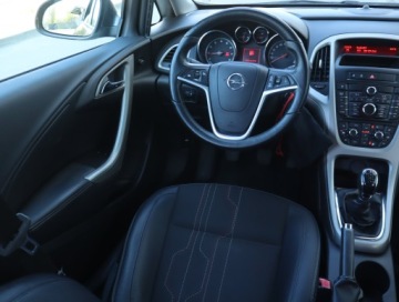 Opel Astra J Hatchback 5d 1.6 Turbo ECOTEC 180KM 2012 Opel Astra 1.6 T, Xenon, Klima, Klimatronic, zdjęcie 6