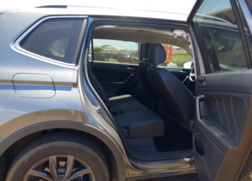 Volkswagen Tiguan II 2023 Volkswagen Tiguan 2023r., 2.0t Se, 2L, od ubezpieczalni 2.0 Benzyna 187KM, zdjęcie 7