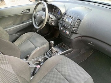Hyundai i30 I CW Facelifting 1.4 DOHC 109KM 2010 Hyundai i30 1.4i 16v PROSTA benzyna KLIMATYZACJA stan IDEALNY BEZ rdzy 1.4, zdjęcie 31