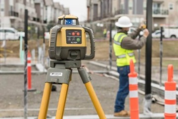ЛАЗЕРНЫЙ УРОВЕНЬ TOPCON RL-H5A + ШТАТИВ + НАШИВКА