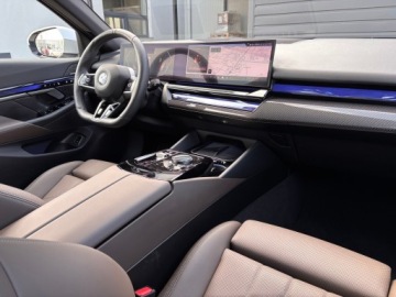 BMW Seria 5 G90-91 Touring 2.0 520d 197KM 2025 BMW 520 BMW 520d xDrive G61, Bogate wyposażenie, B, zdjęcie 31