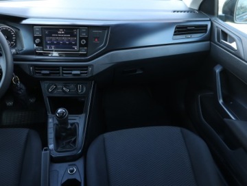 Volkswagen Polo VI Hatchback 5d 1.0 MPI 75KM 2018 VW Polo 1.0, Salon Polska, VAT 23%, Klima, zdjęcie 7