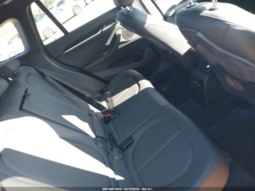 BMW X1 F48 2018 BMW X1 2018 r., 2,0L XDRIVE28I 2.0 Benzyna 228KM, zdjęcie 10